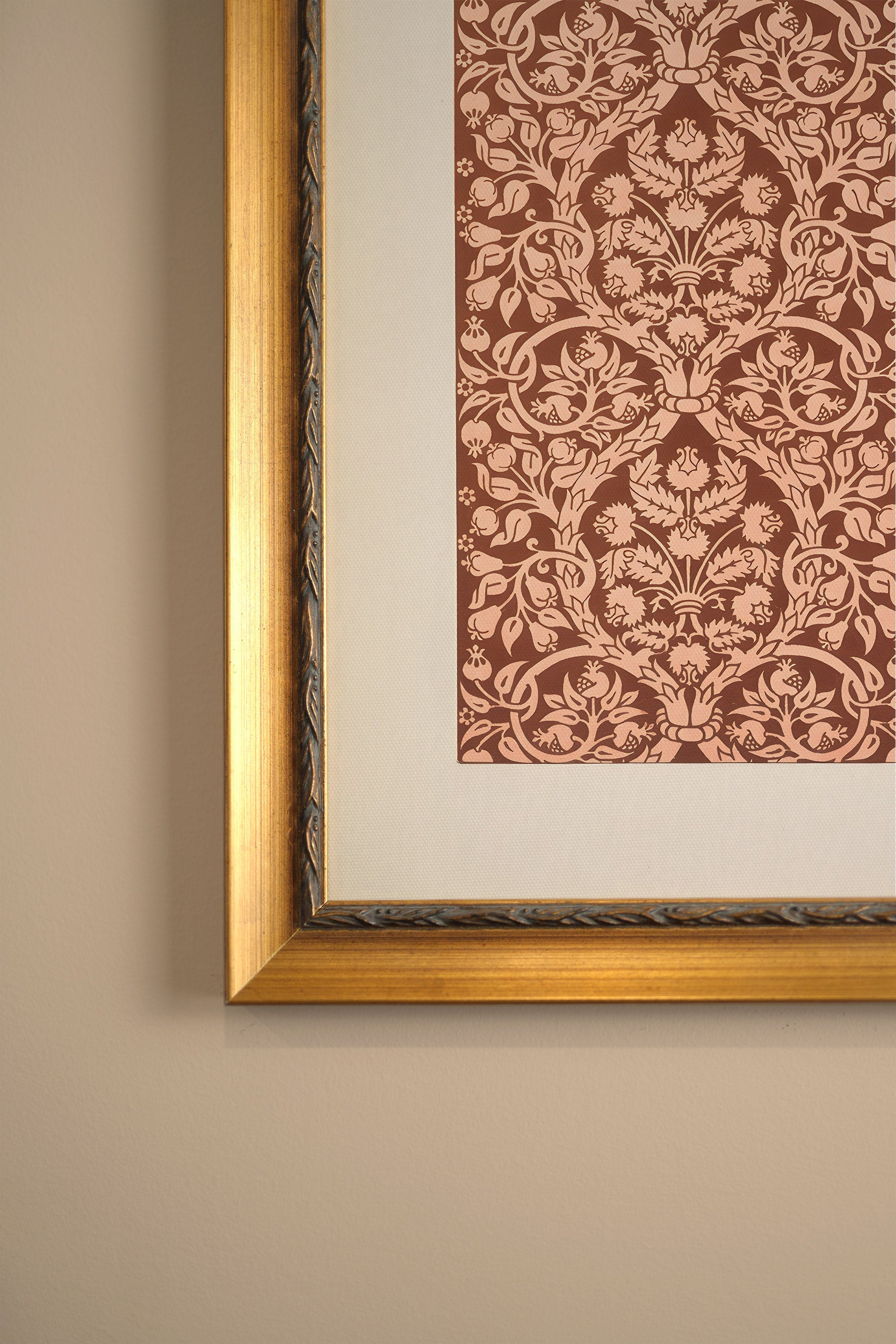 MOTIF ANCIEN, Oeuvre sur toile rigide, encadré Vintage Or