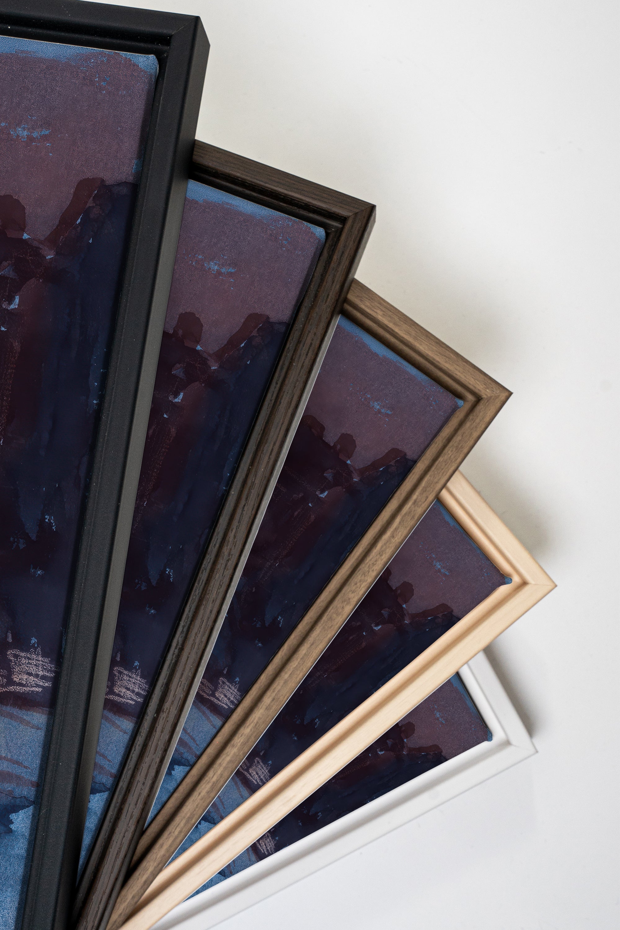 BURNT NIGHTFALL, Oeuvre sur toile étirée, encadré Naturel Clair