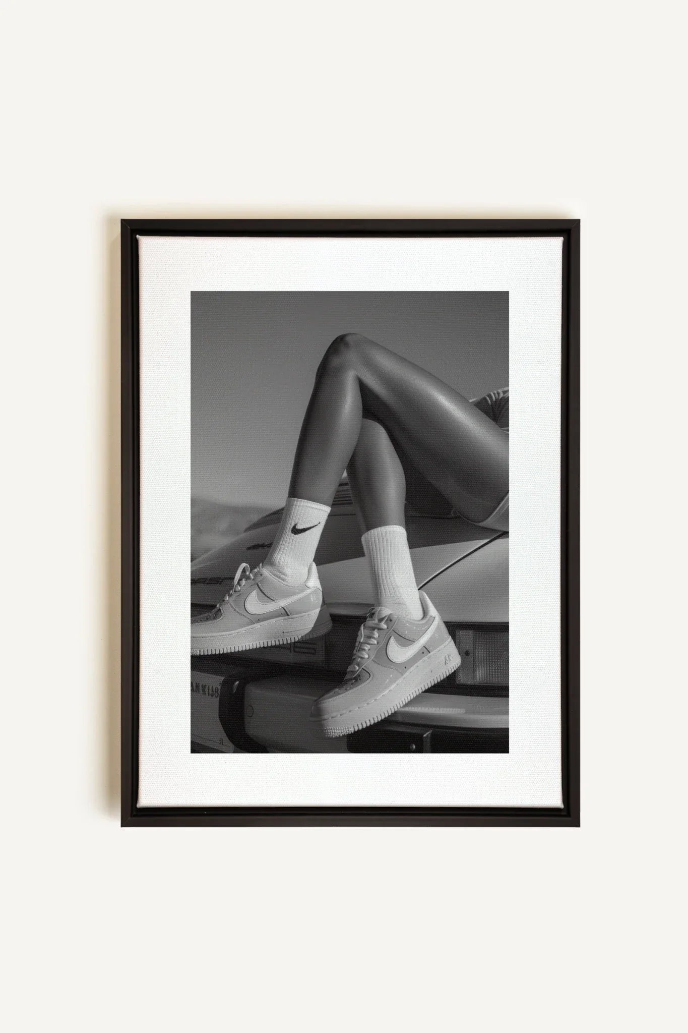 OLEKA CANVAS - BLACK & WHITE BLISS, Oeuvre sur toile étirée, encadré Noir