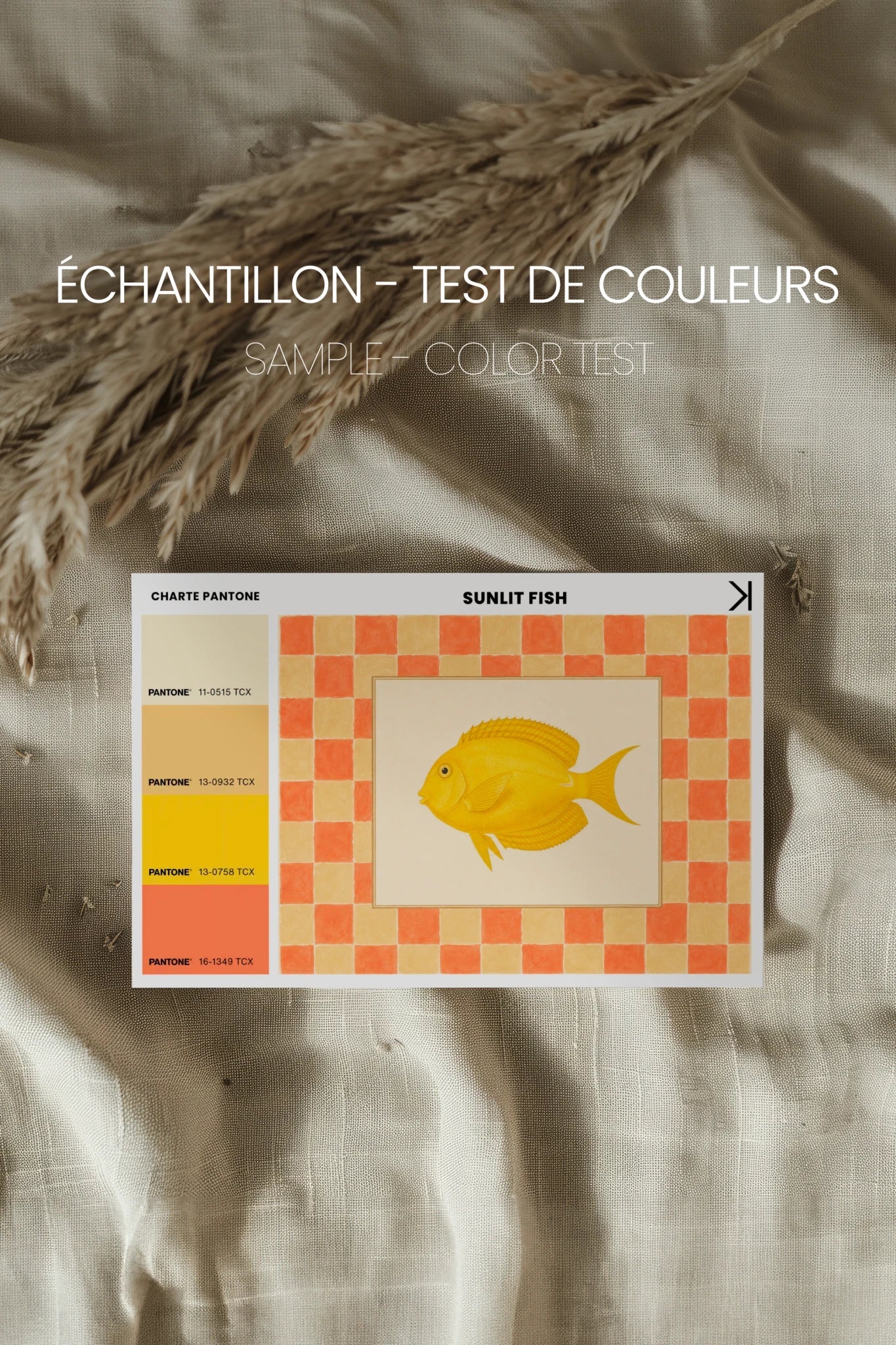 SUNLIT FISH, Oeuvre sur toile étirée, encadré Brun Noyer