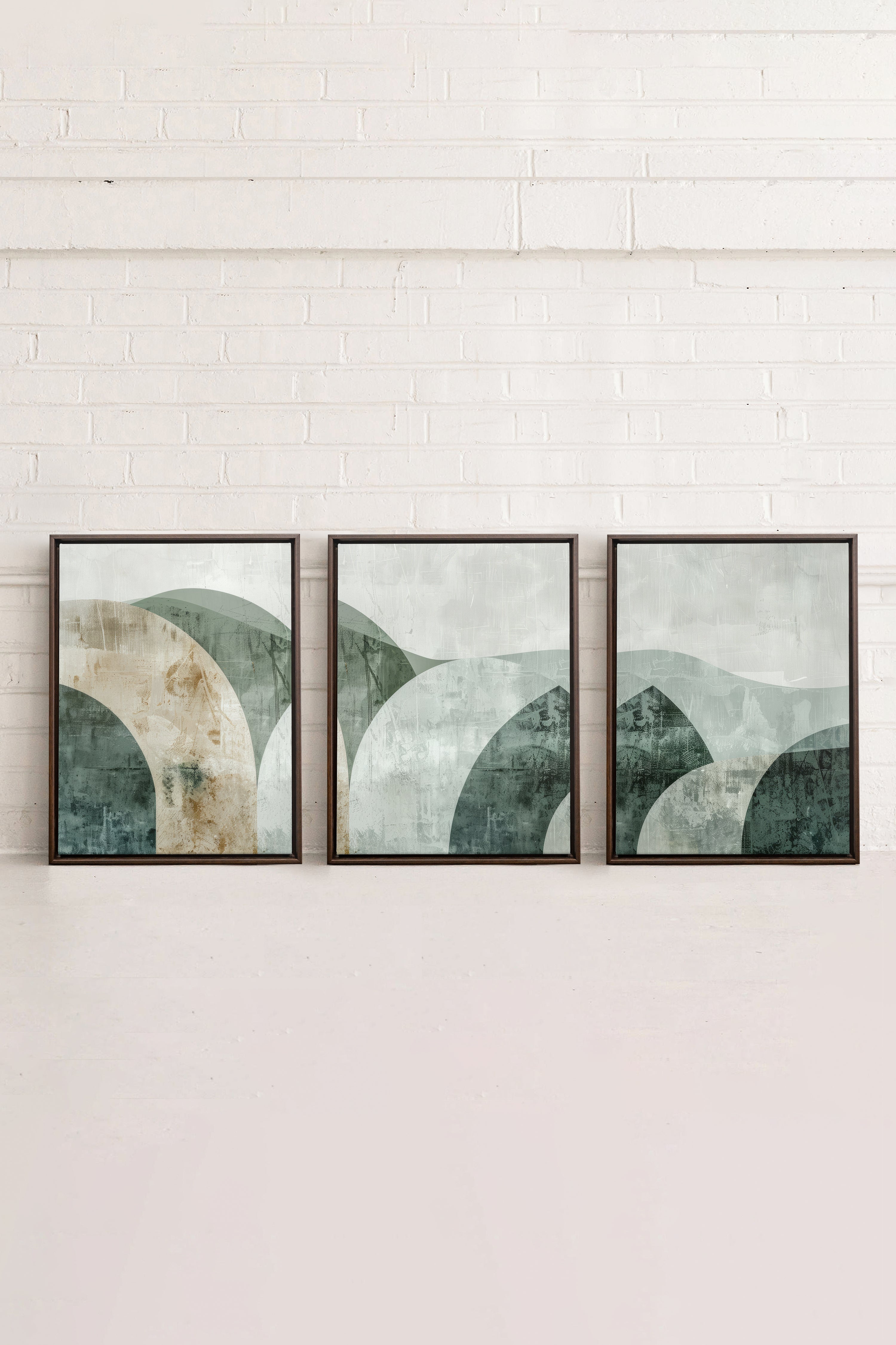 OLEKA CANVAS - GREEN ELEGANCE TRIO, 3 Oeuvres sur toile étirée, encadré Brun Noyer