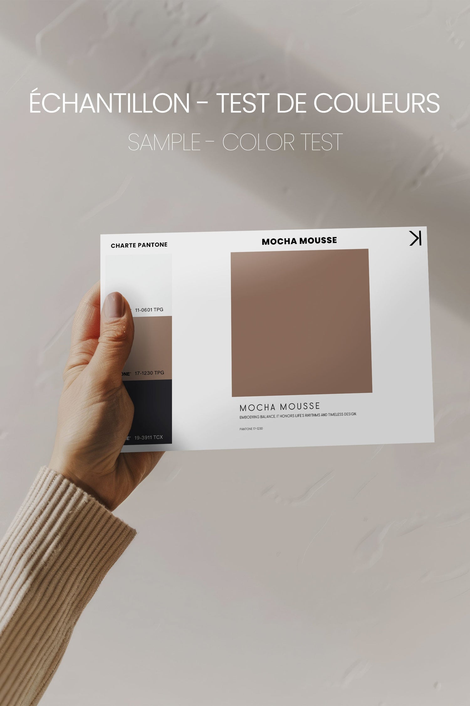 OLEKA CANVAS - MOCHA MOUSSE, Oeuvre sur toile étirée, encadré Blanc