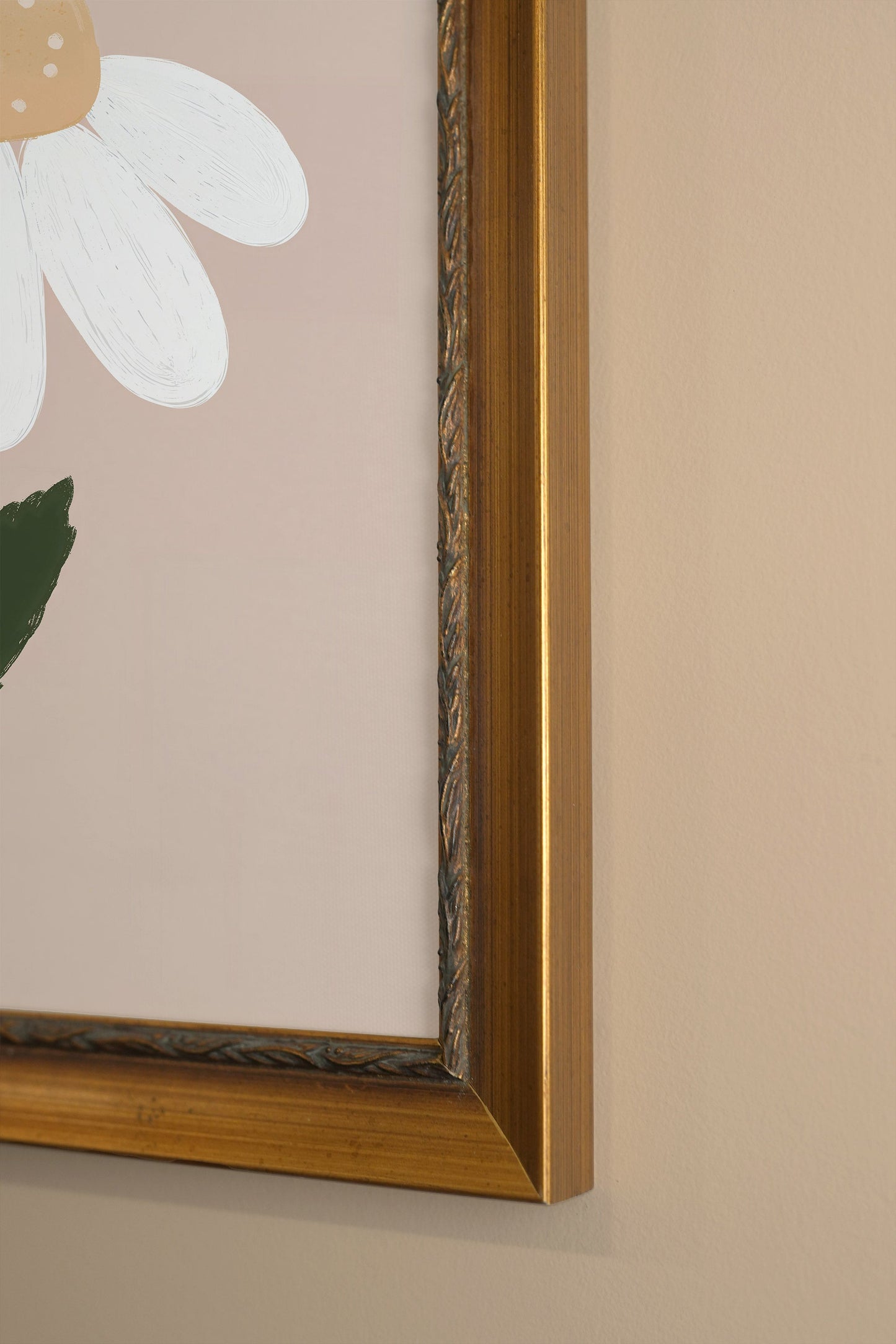 MARGUERITE DORÉE, CADRE VINTAGE OR