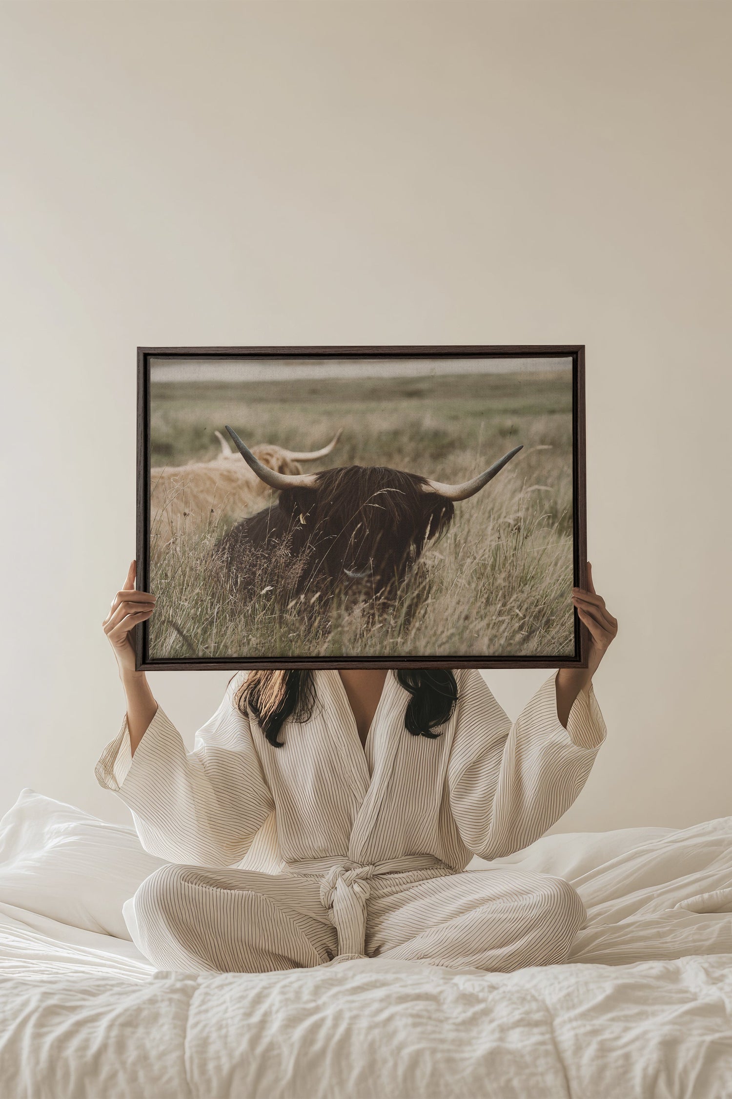 HIGHLAND SPIRIT, Oeuvre sur toile étirée, encadré Brun Noyer