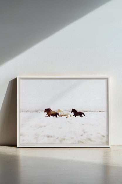 Winter Spirits, Oeuvre sur toile étirée