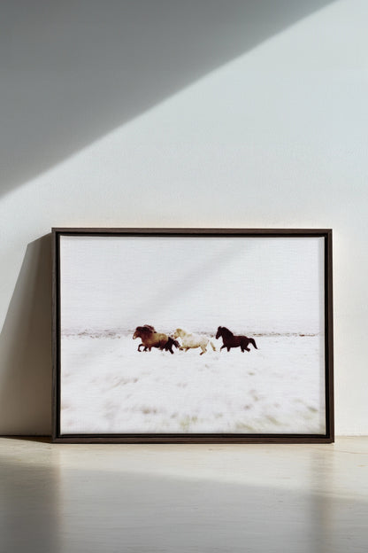 Winter Spirits, Oeuvre sur toile étirée