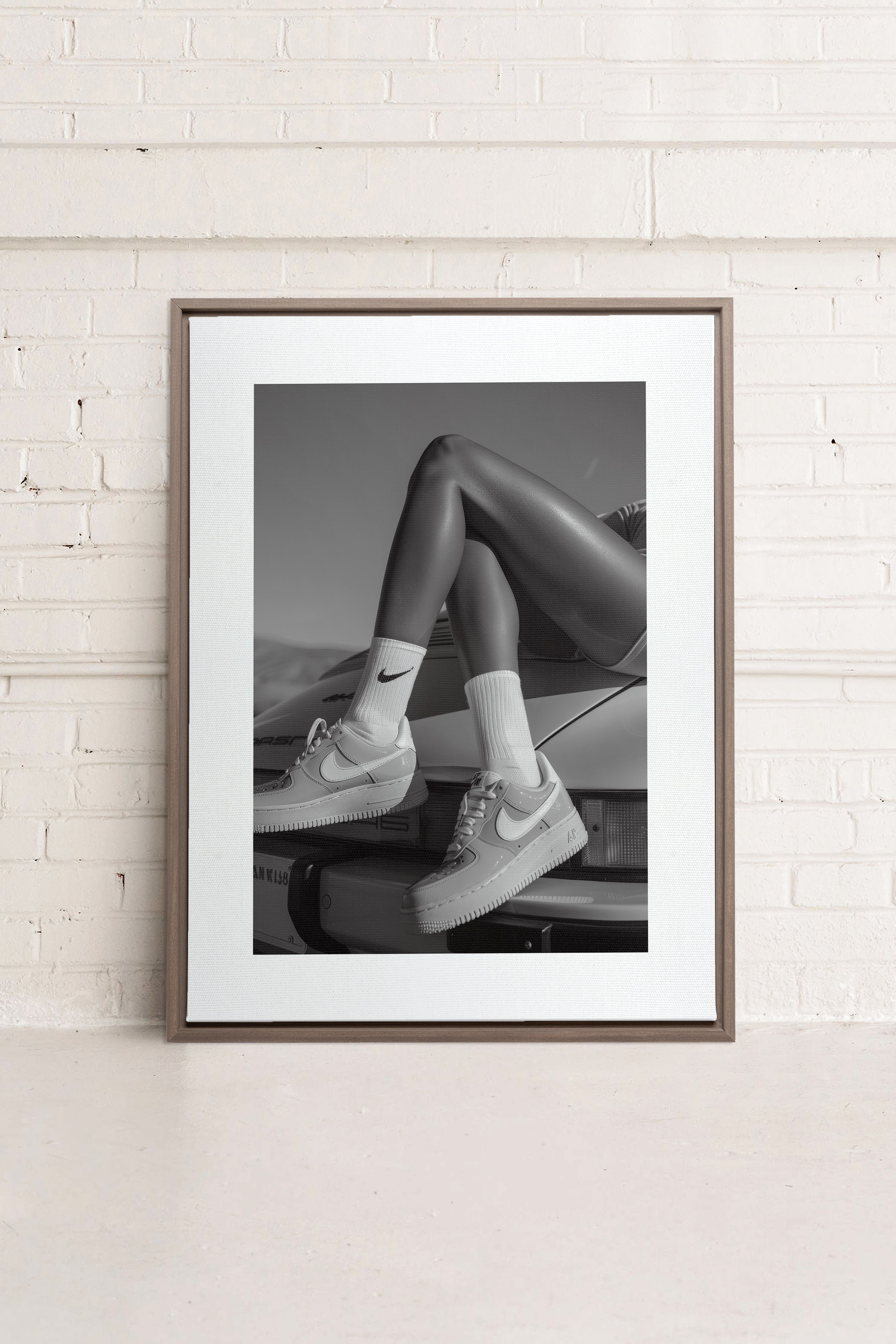 OLEKA CANVAS - BLACK &amp; WHITE BLISS, Oeuvre sur toile étirée, encadré Brun Chêne