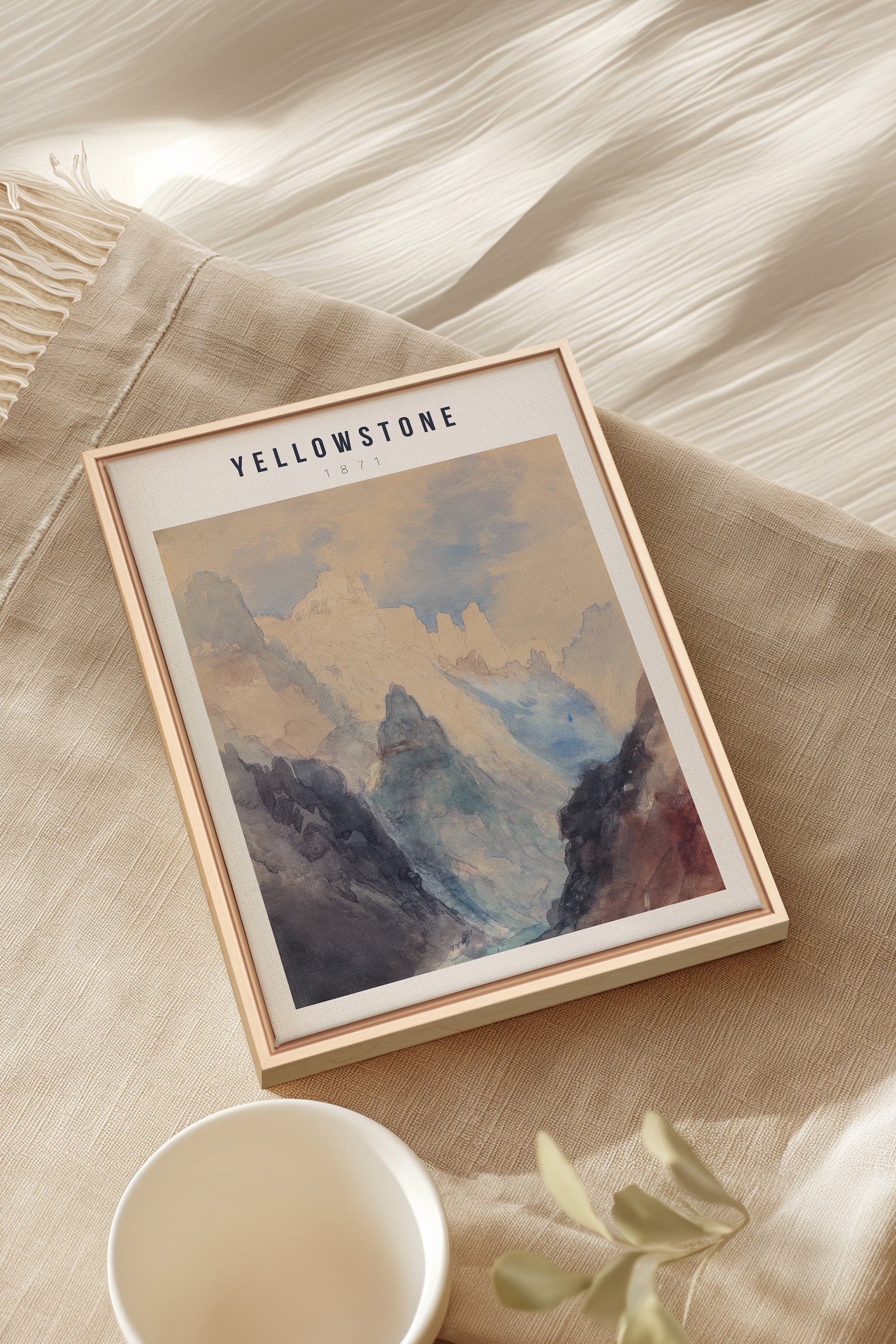 YELLOWSTONE, Oeuvre sur toile étirée, encadré Naturel Clair