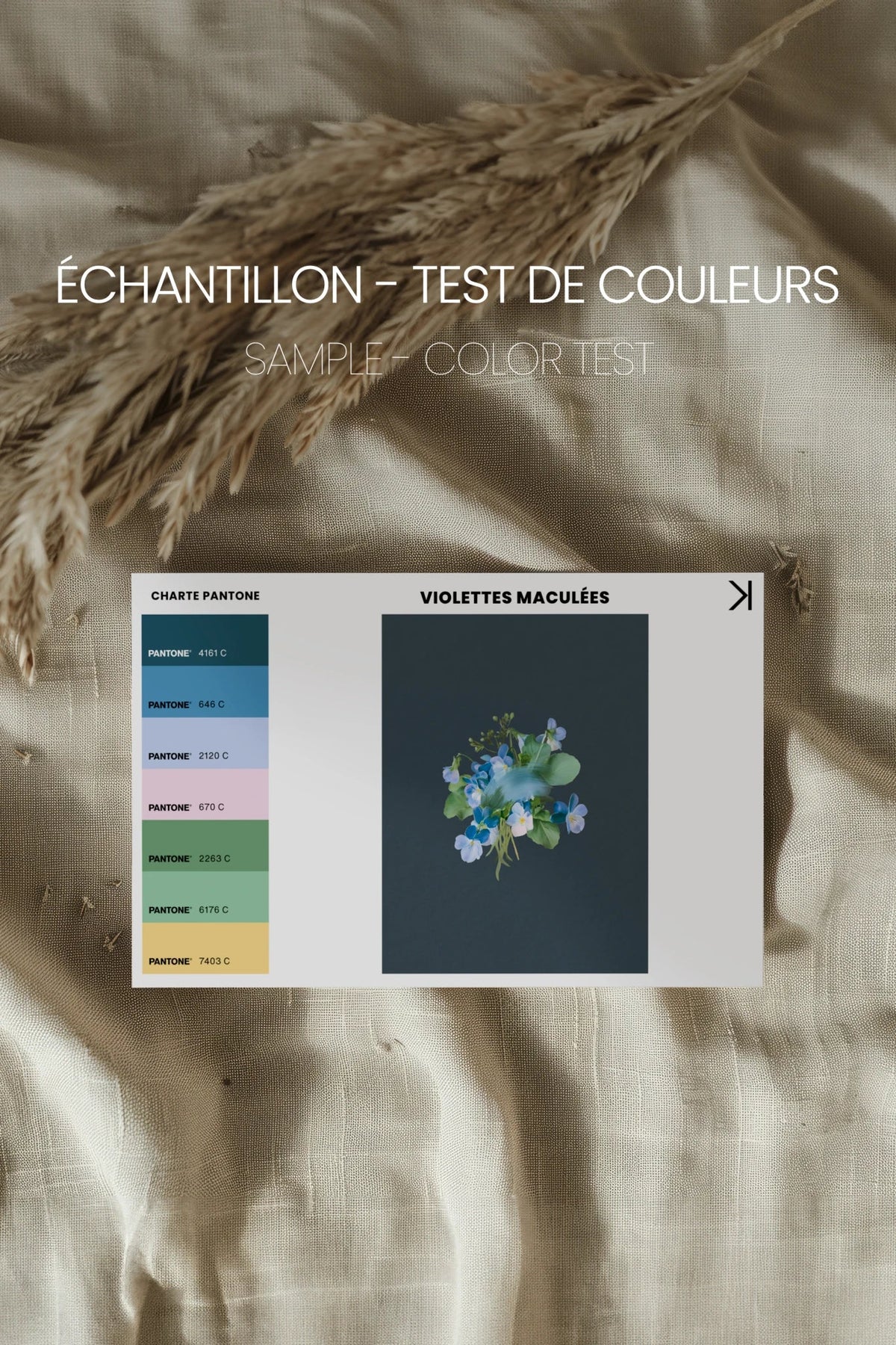 VIOLETTES MACULÉES, Oeuvre sur toile étirée, encadré Brun Chêne