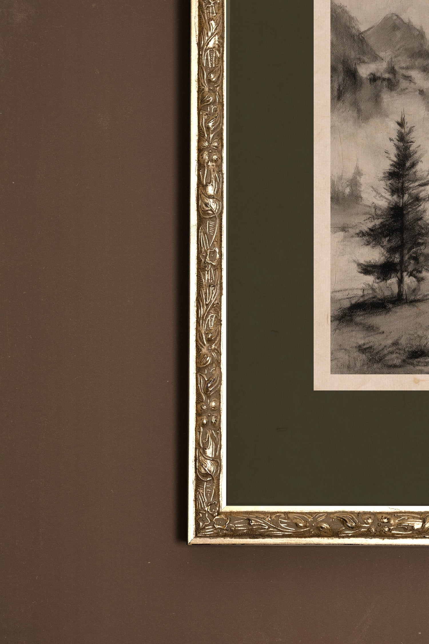 MISTY HEIGHTS, Oeuvre sur toile rigide, encadré Vintage Argent