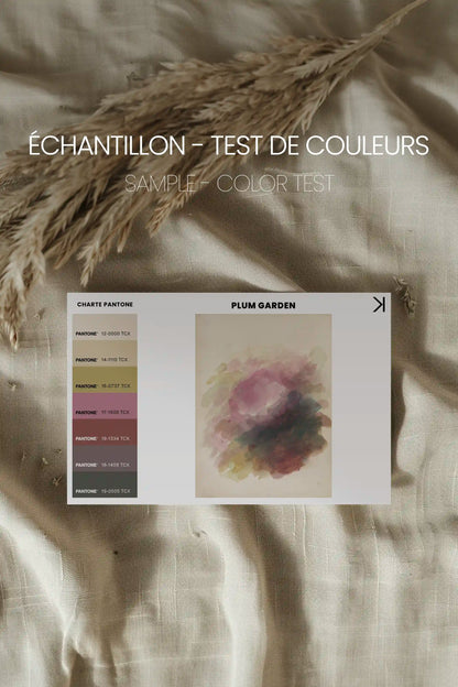 PLUM GARDEN, Oeuvre sur toile étirée, encadré Brun Chêne