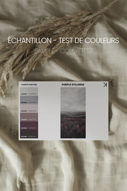 OLEKA CANVAS - PURPLE STILLNESS, Oeuvre sur toile étirée, encadré Blanc