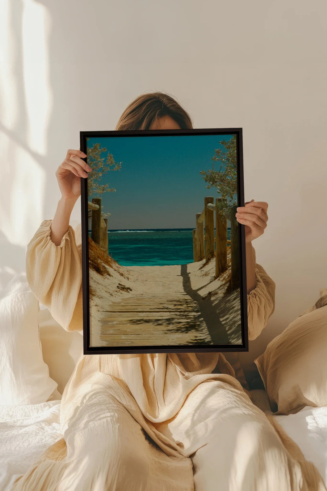 AZURE WALK, Oeuvre sur toile étirée, encadré Noir