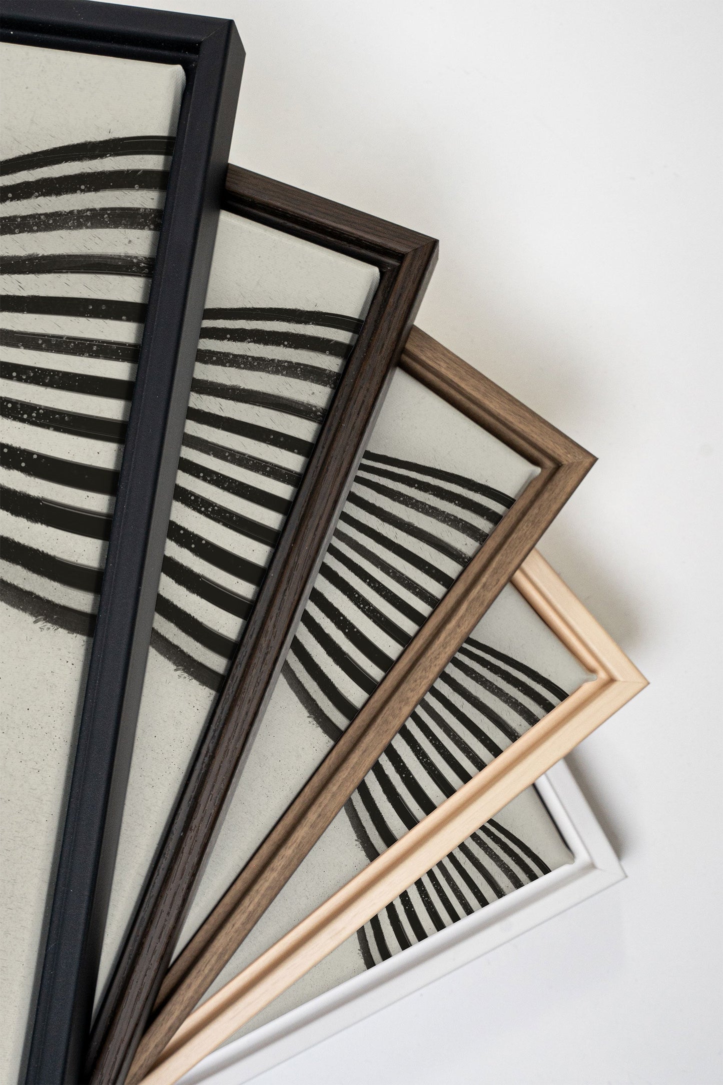 INFINITE STRIPES, Oeuvre sur toile étirée