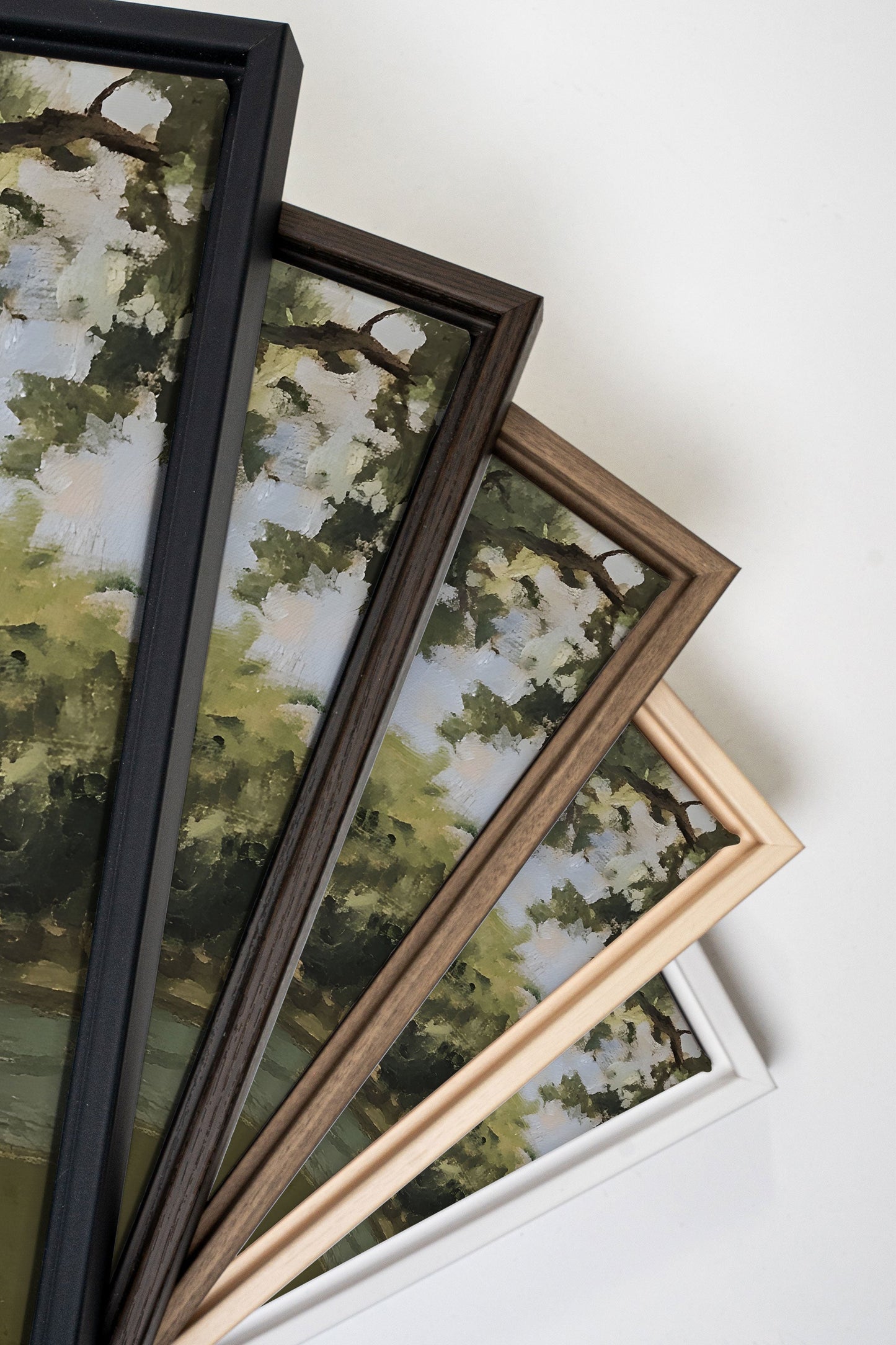 SUMMER AT THE ESTATE, Oeuvre sur toile étirée