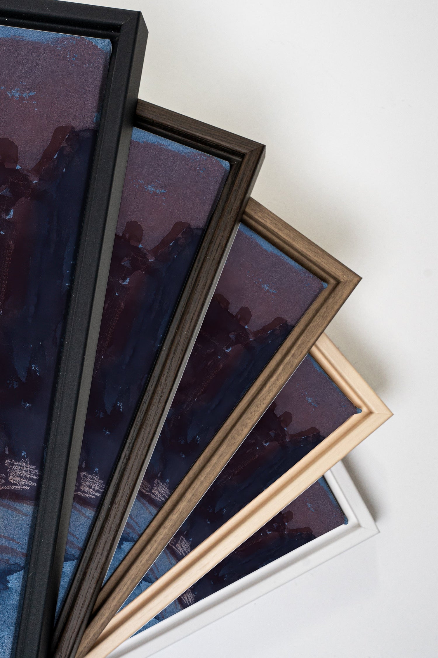 BURNT NIGHTFALL, Oeuvre sur toile étirée, encadré Blanc