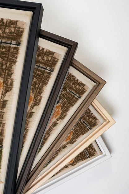 PRIMITIVE GRID, Oeuvre sur toile étirée, encadré Brun Chêne