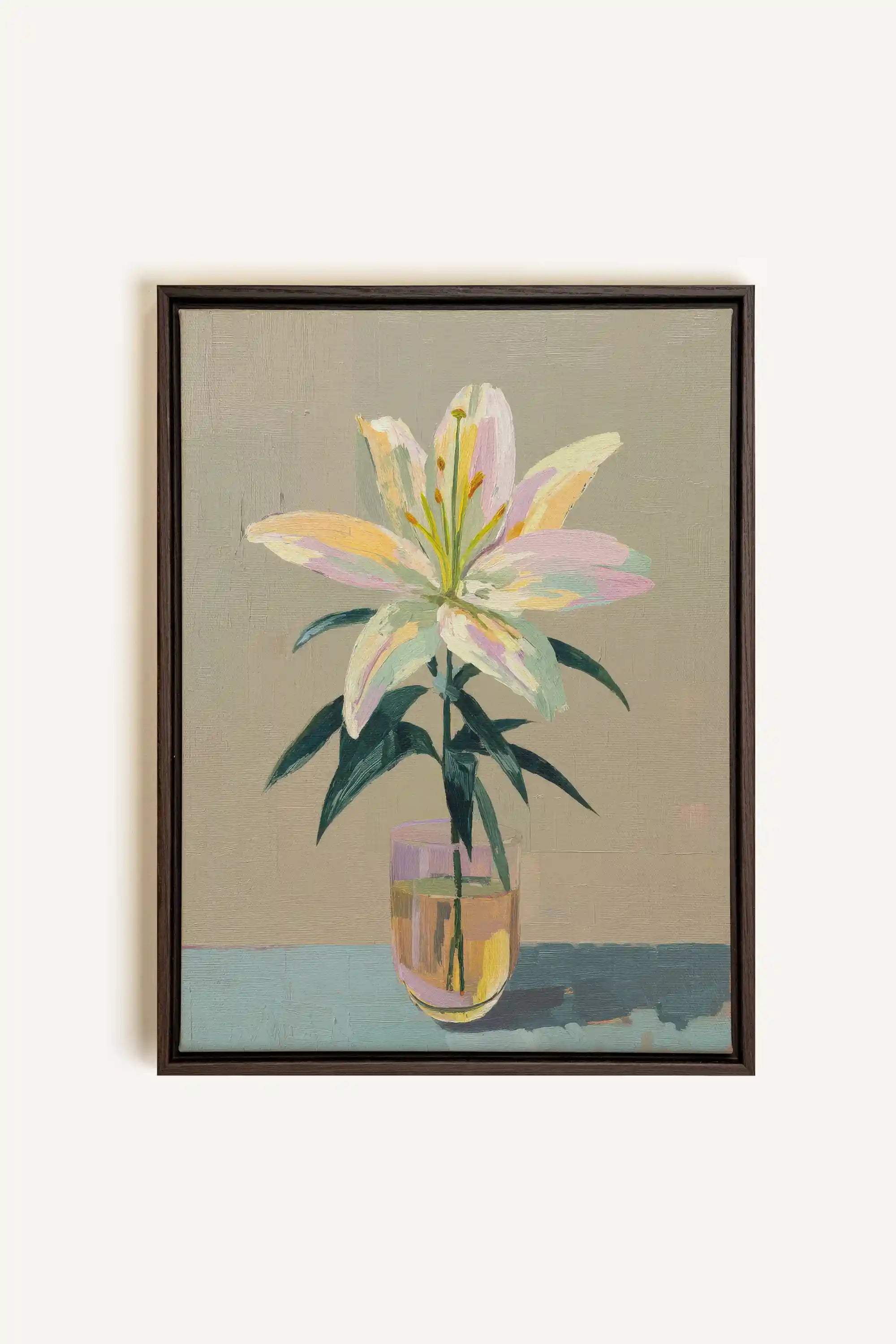 ETERNAL LILY, Oeuvre sur toile étirée, encadré Brun Noyer