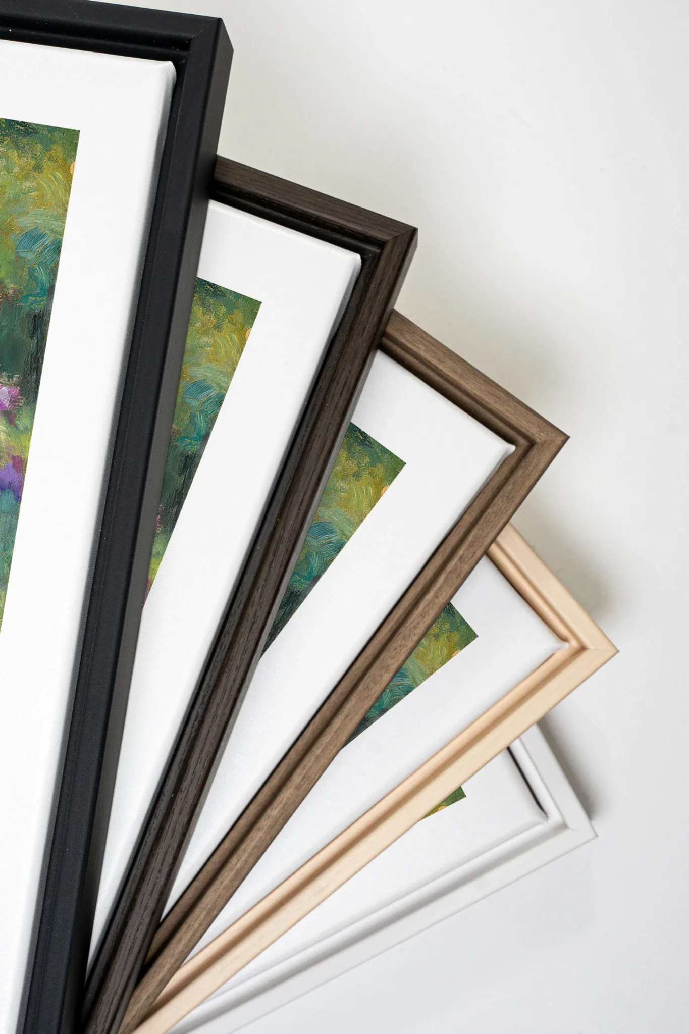 IRIS PATH, Oeuvre sur toile étirée, encadré Naturel Clair
