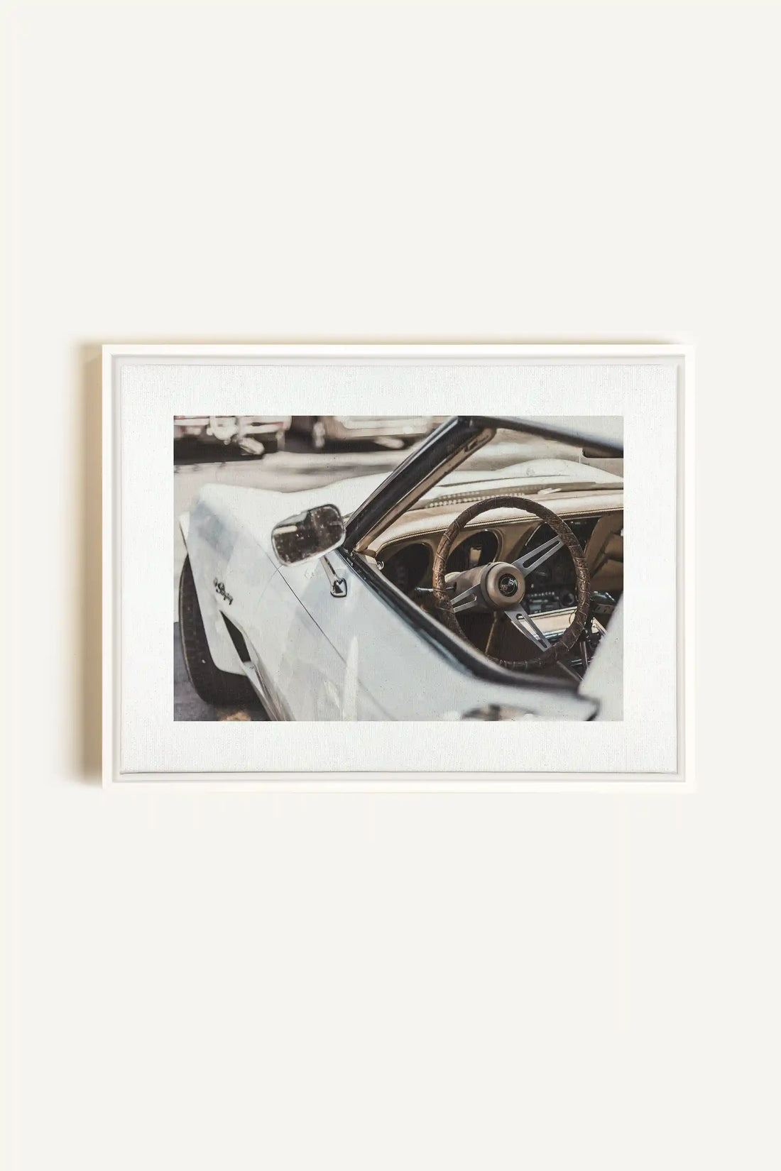 LUXURY RIDE, Oeuvre sur toile étirée, encadré Blanc