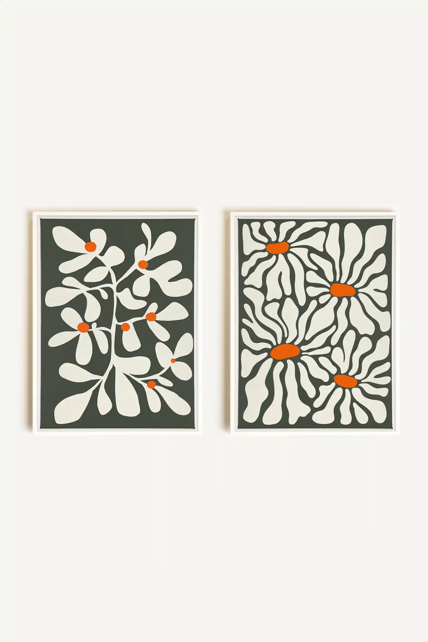 PÉTALES EN FUSION, 2 Works on stretched canvas, framed in white