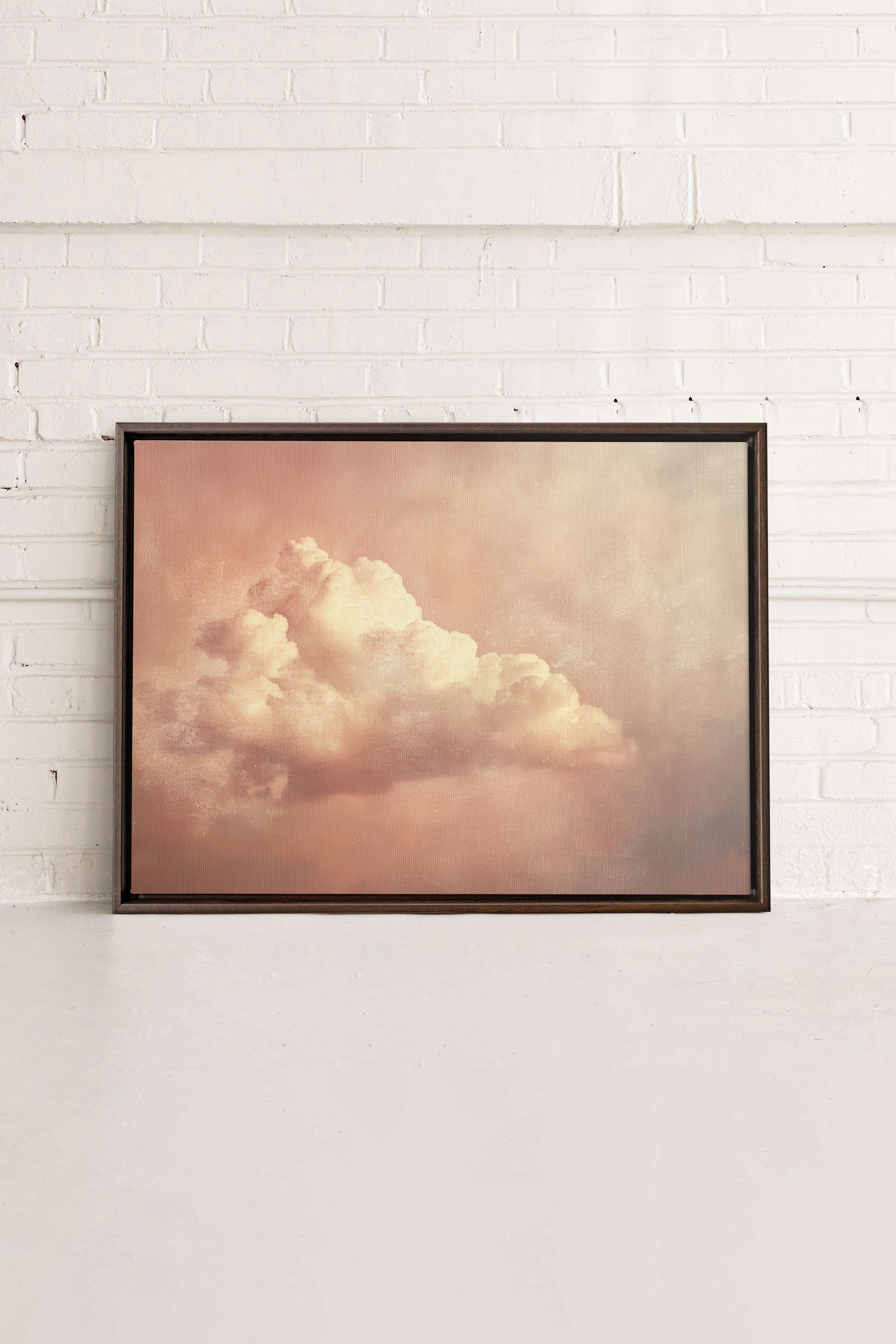 OLEKA CANVAS - ROSE MIST, Oeuvre sur toile étirée, encadré Brun Noyer