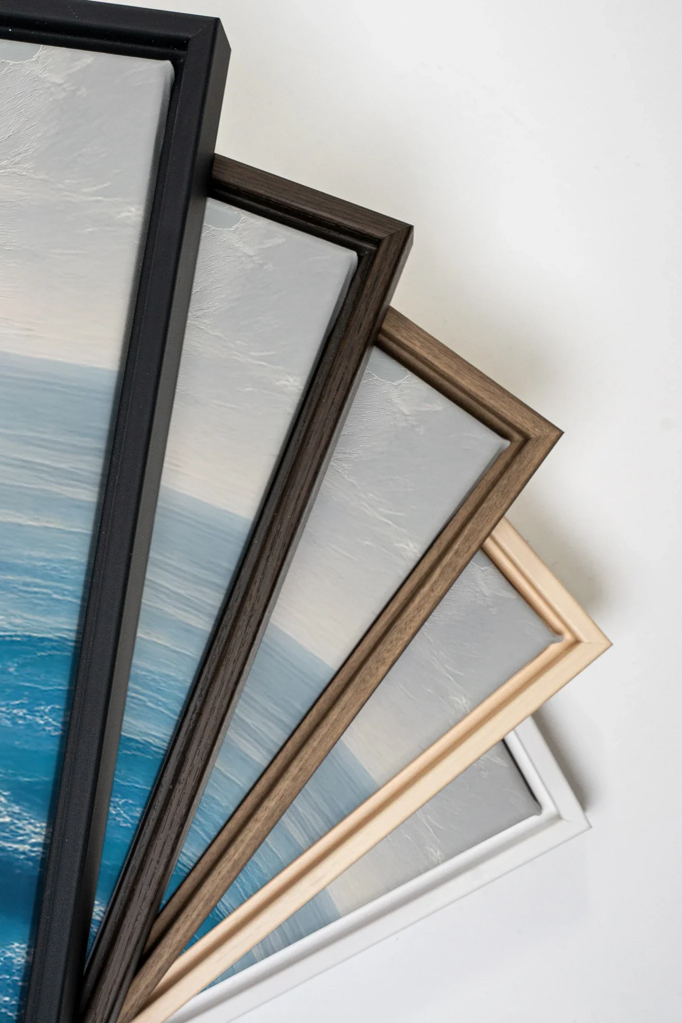 SALTWATER DREAM, Oeuvre sur toile étirée, encadré Blanc