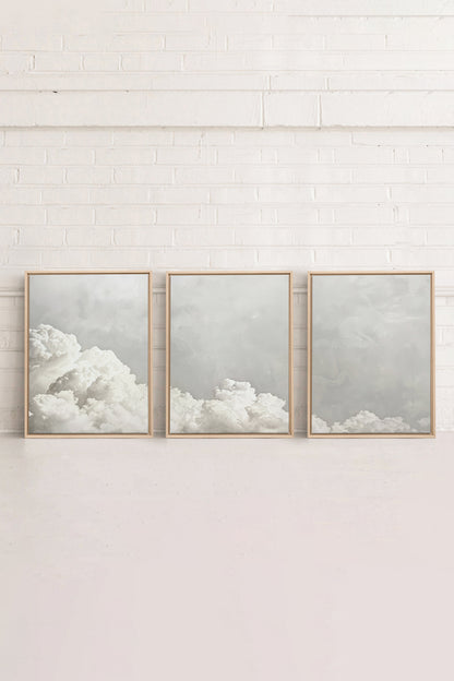 ANTIQUE CLOUDSCAPE TRIO, 3 Oeuvres sur toile étirée, encadré Naturel Clair