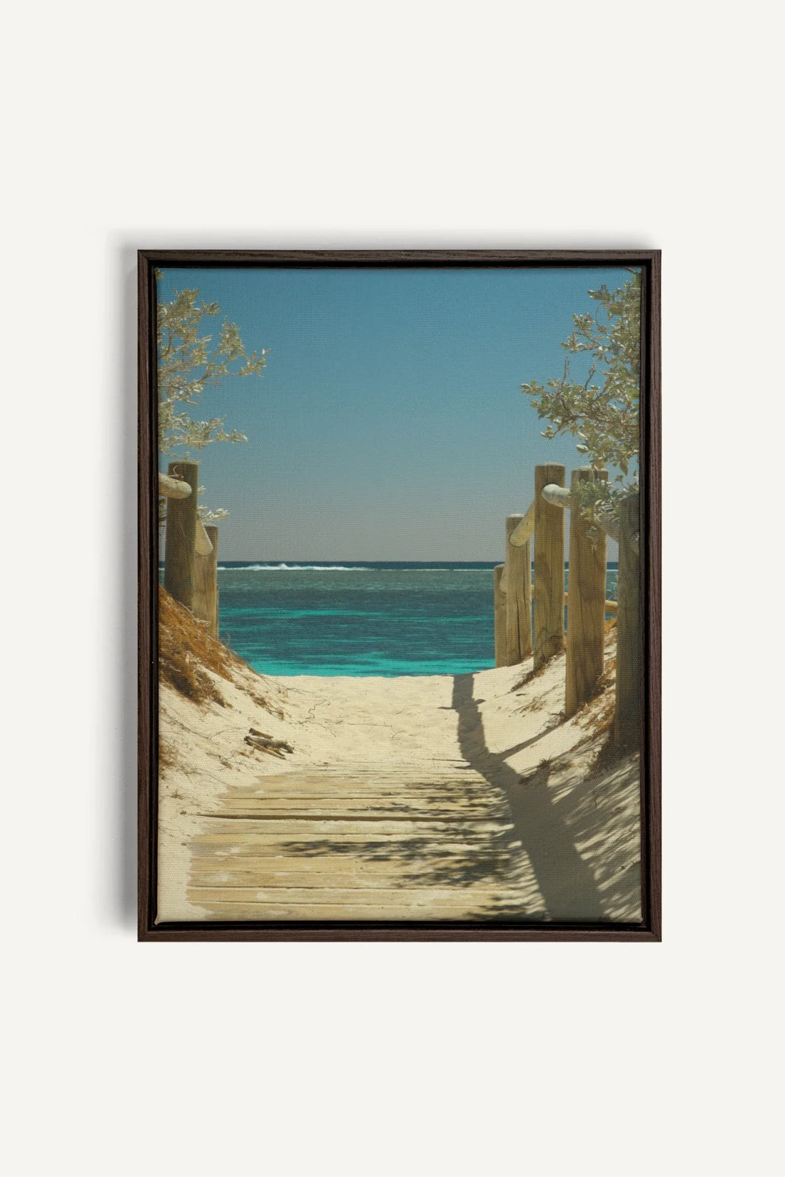 AZURE WALK, Oeuvre sur toile étirée, encadré Brun Noyer