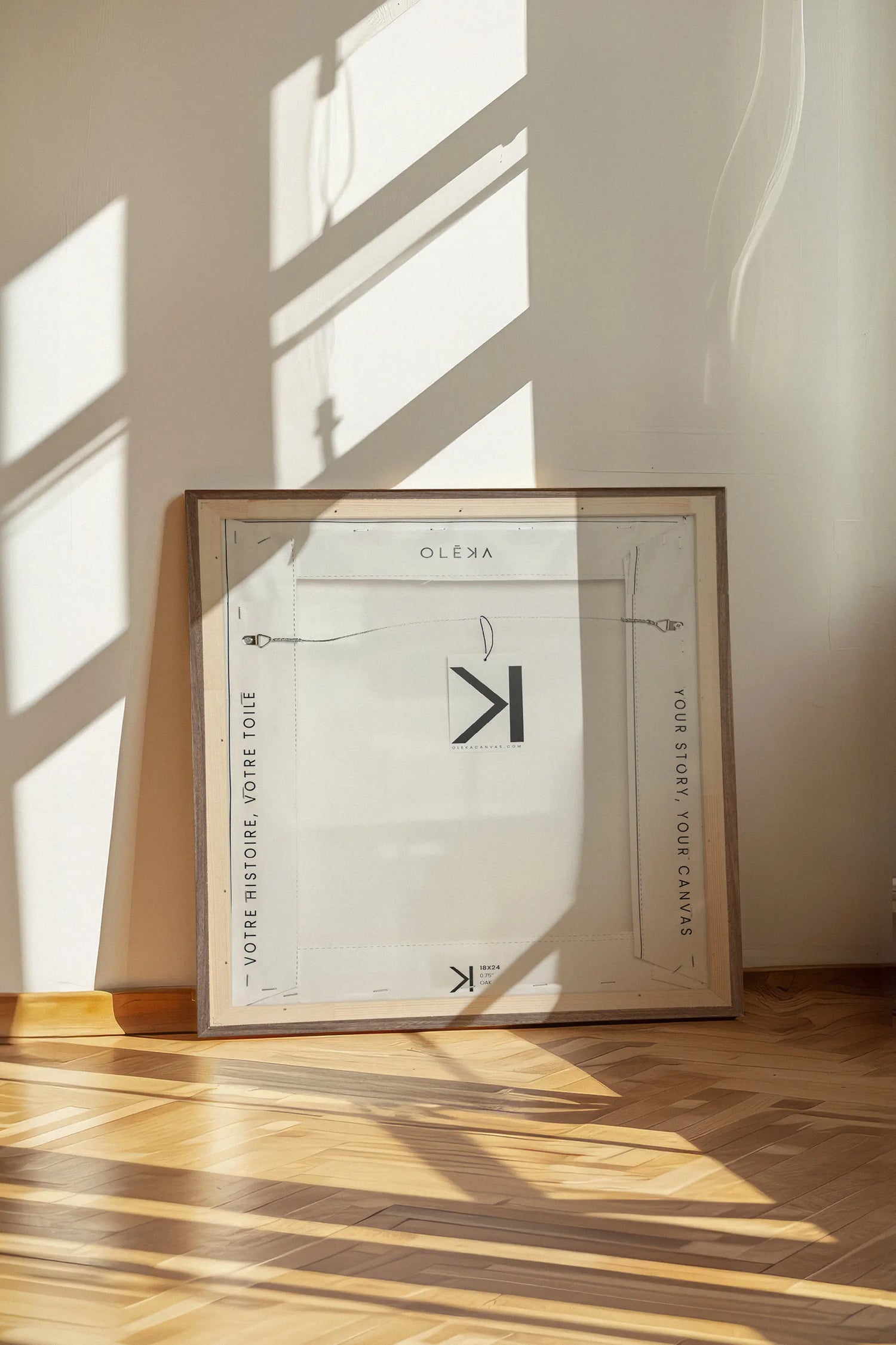 OLEKA CANVAS - DEEP CALM, Oeuvre sur toile étirée, encadré Brun Chêne