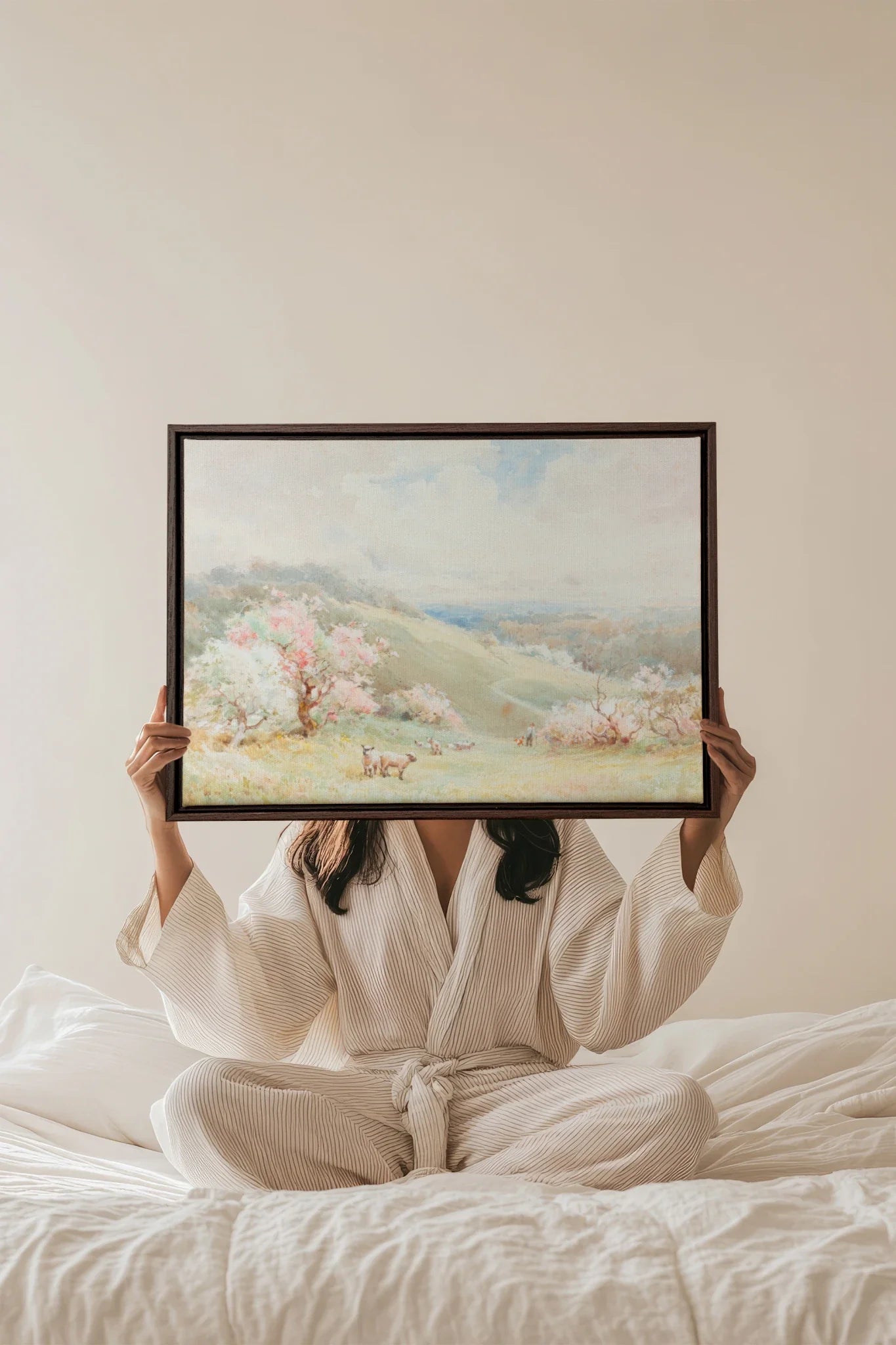 DOUCE SAISON, Oeuvre sur toile étirée, encadré Brun Noyer