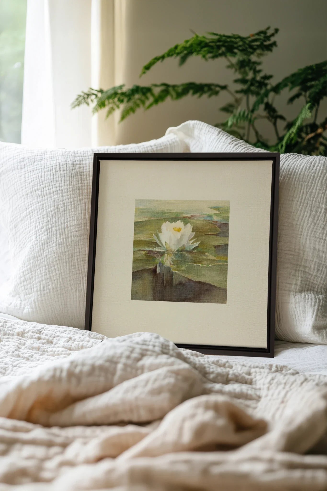 LOTUS DE LIN, Oeuvre sur toile étirée, encadré Noir