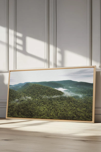 MONTAGNES VERTES, Oeuvre sur toile étirée, encadré Naturel Clair