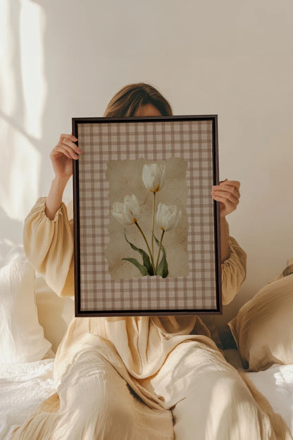 SOFT SPRING, Oeuvre sur toile étirée, encadré Brun Noyer